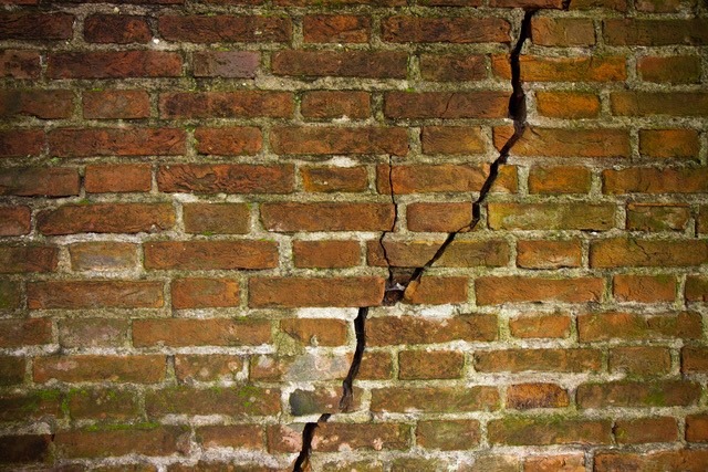 Cracked Brick Foundation Wall in Need of Repair – Lexington KY